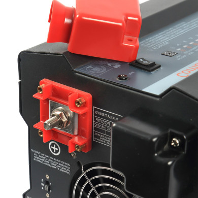 Combiné sinusoïdal DC/AC CS DIF: 12, 24, 48V-230V-2500 à 7000Va