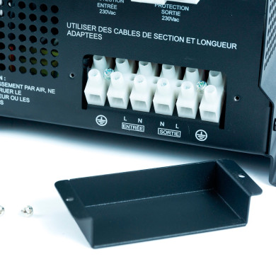 Combiné sinusoïdal DC/AC CS DIF: 12, 24, 48V-230V-2500 à 7000Va