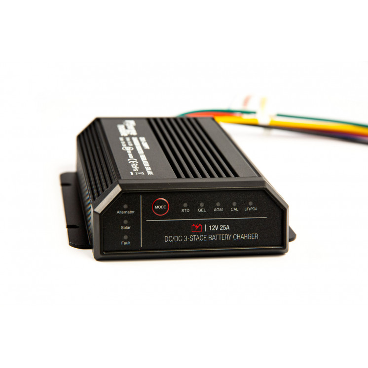 CB MPPT IP: chargeur booster étanche DC/DC (25 et 40A-12 ou 24/12Vdc)