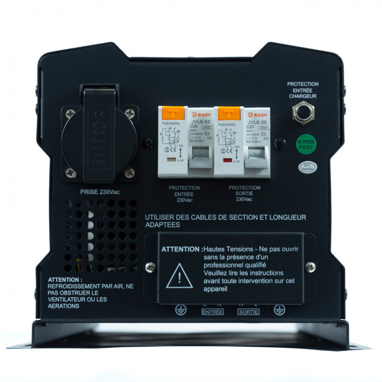 Combiné sinusoïdal DC/AC CS DIF: 12, 24, 48V-230V-2500 à 7000Va